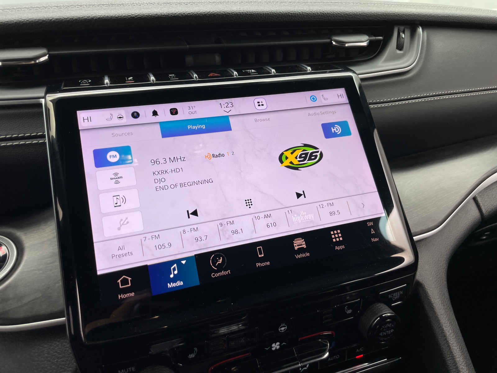 Thumbnail: 2024 Jeep Grand Cherokee - 3