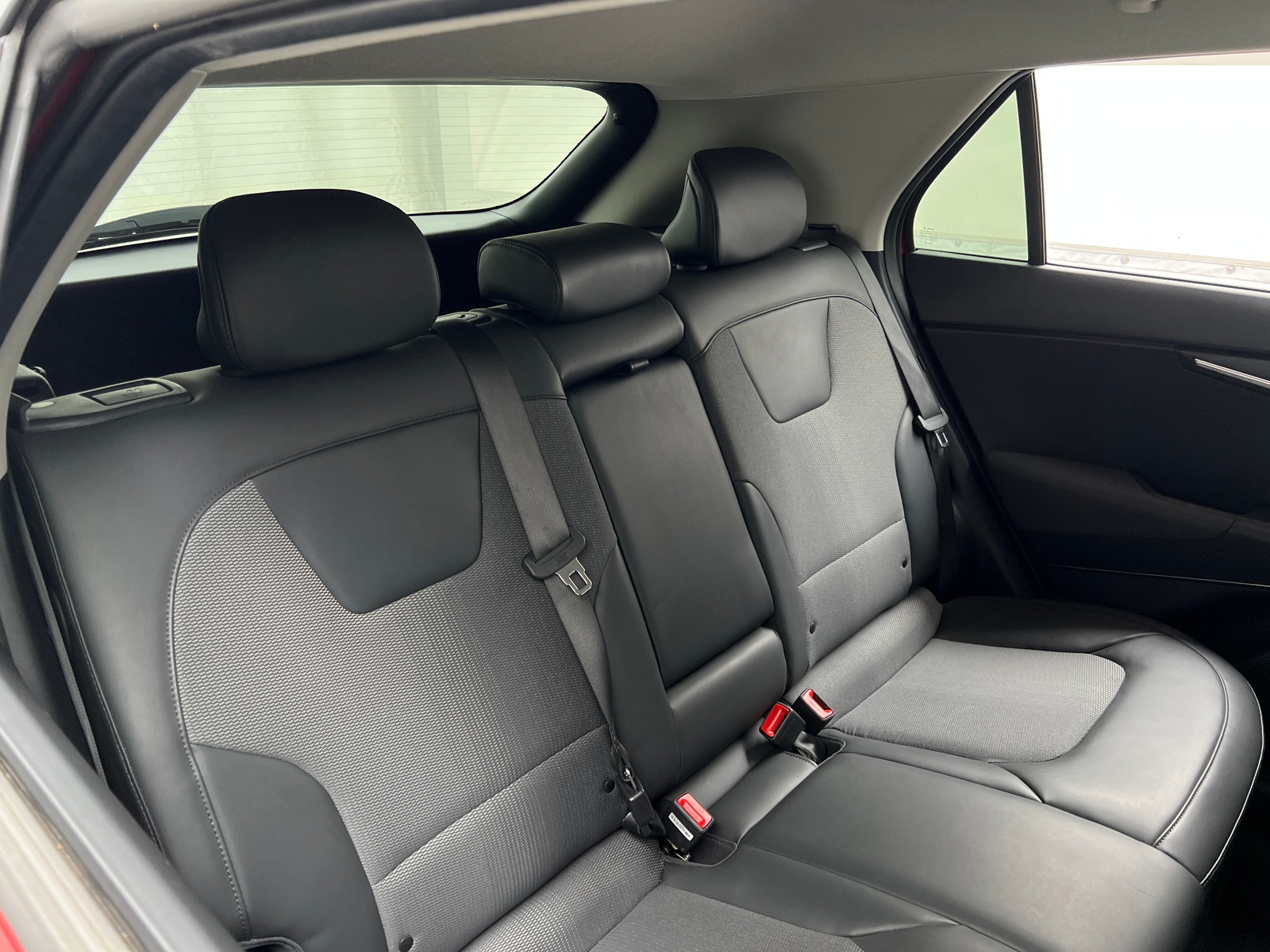 Thumbnail: 2024 Kia Niro - 5