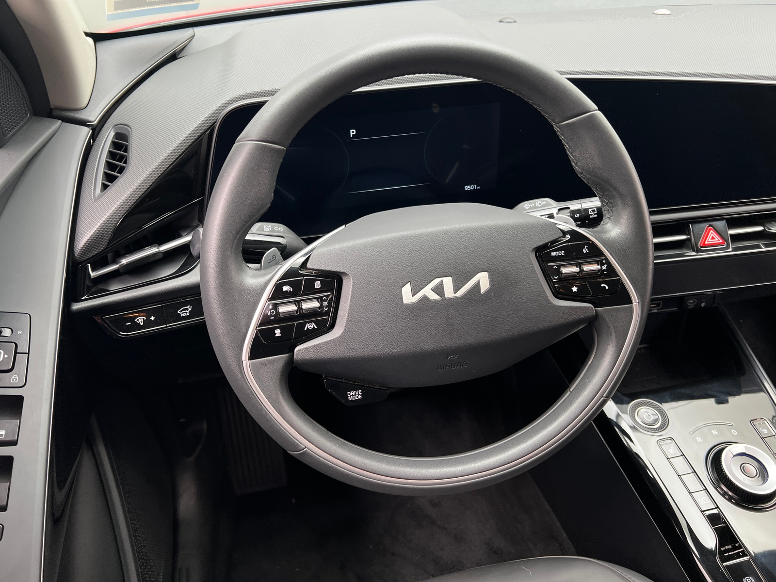 Thumbnail: 2024 Kia Niro - 4