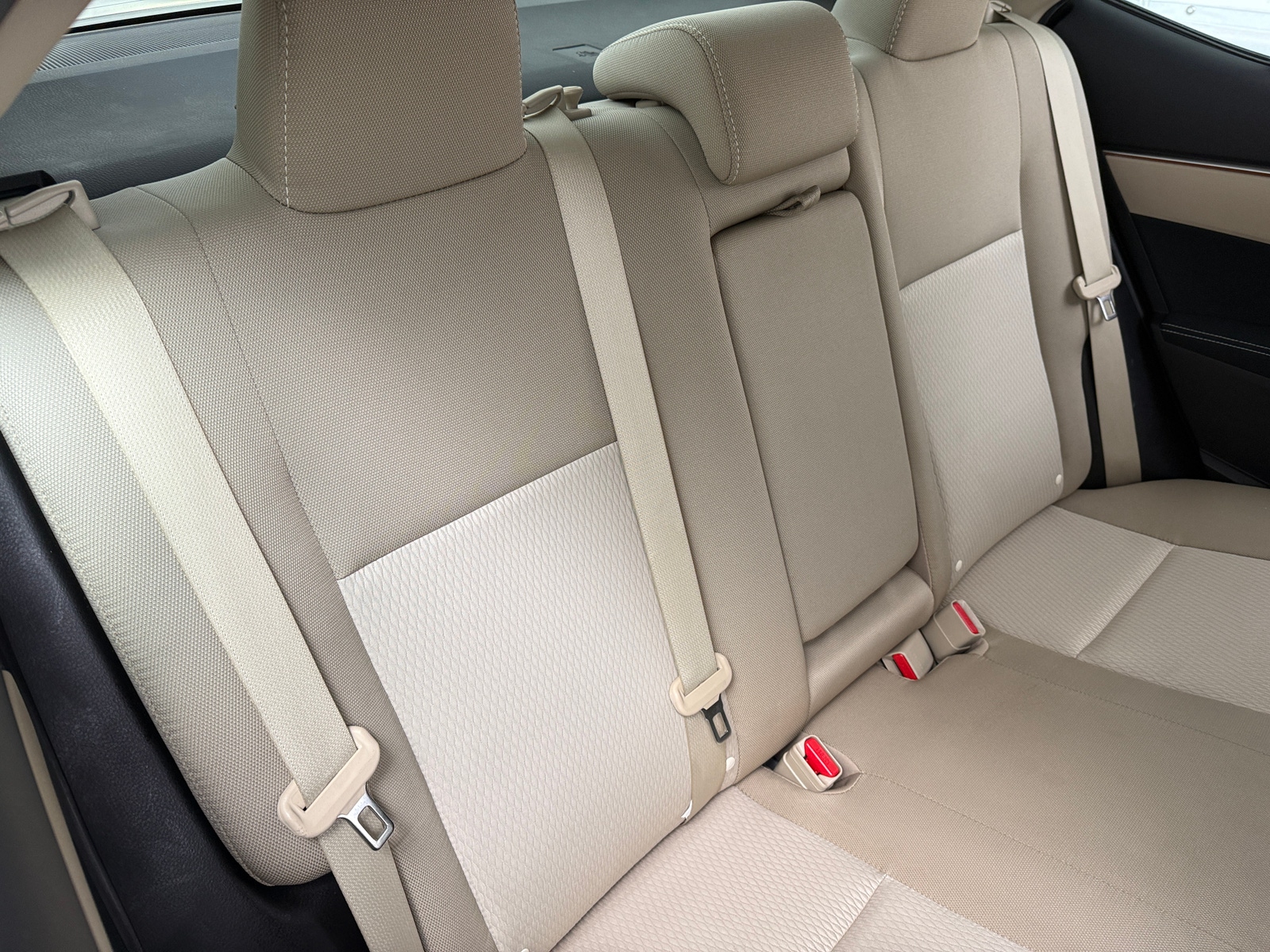 Thumbnail: 2016 Toyota Corolla - 6