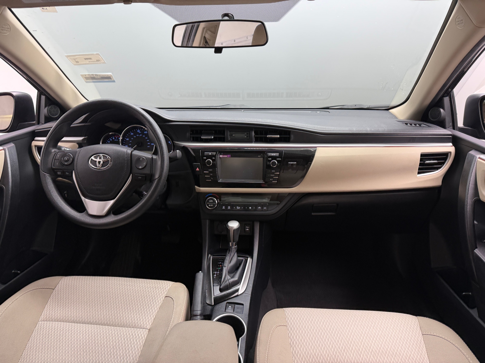 Thumbnail: 2016 Toyota Corolla - 3