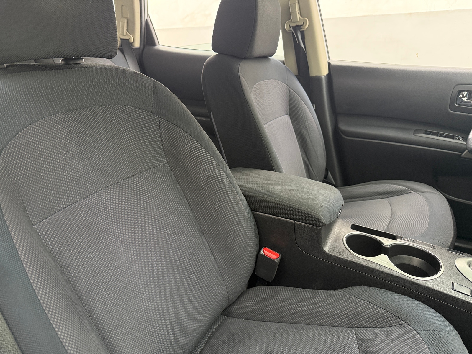 Thumbnail: 2014 Nissan Rogue - 2