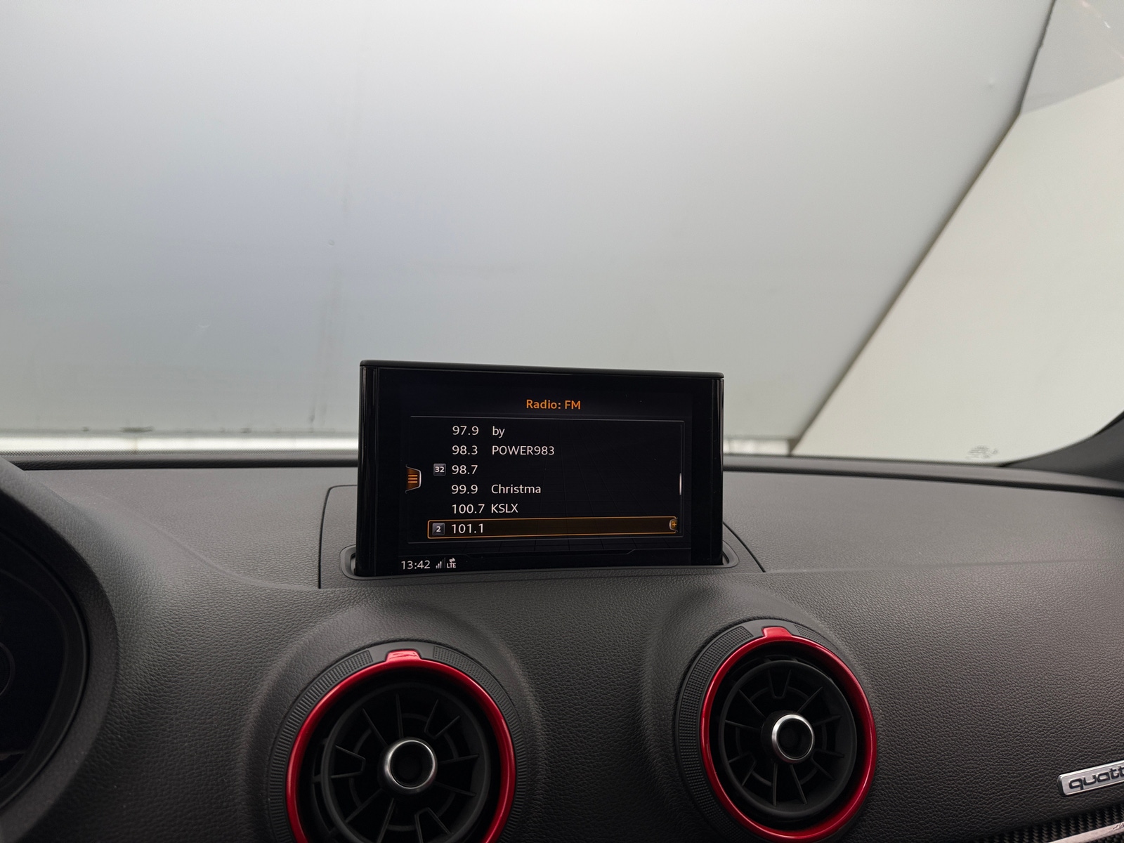 Thumbnail: 2018 Audi RS 3 - 3