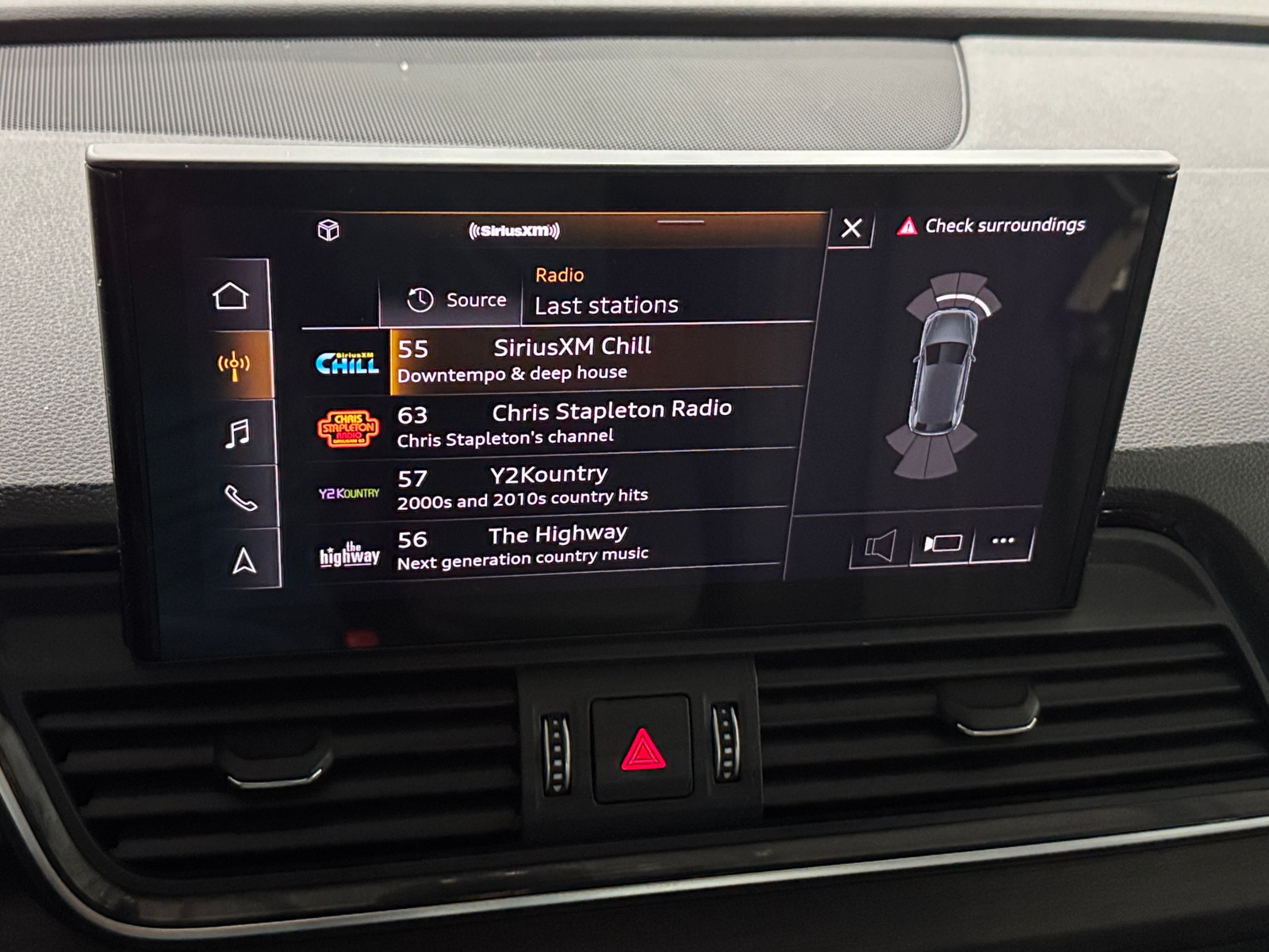 Thumbnail: 2023 Audi Q5 - 3