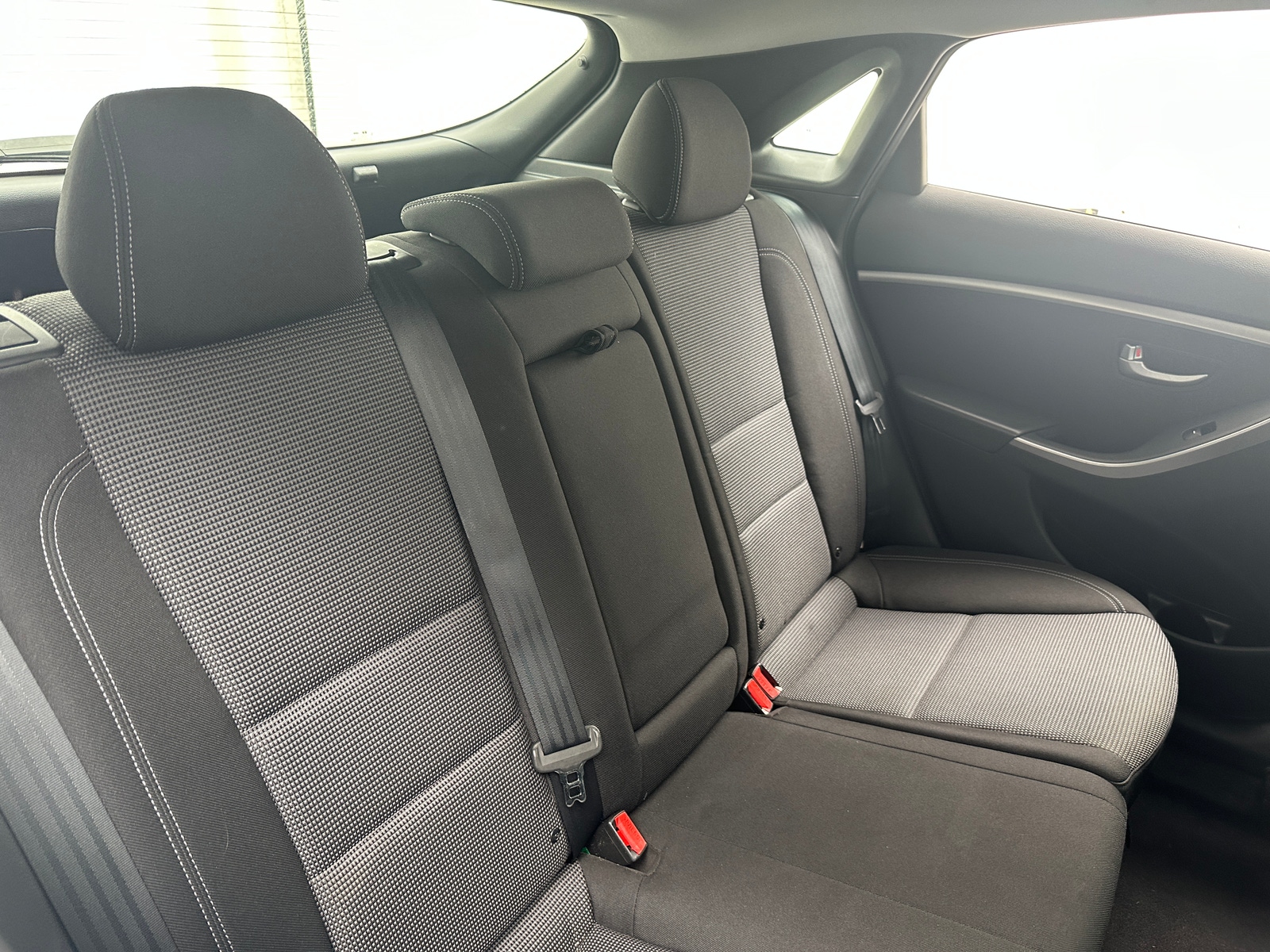 Thumbnail: 2017 Hyundai Elantra - 6