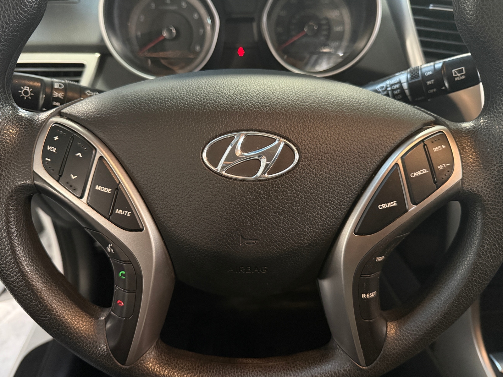 Thumbnail: 2017 Hyundai Elantra - 5