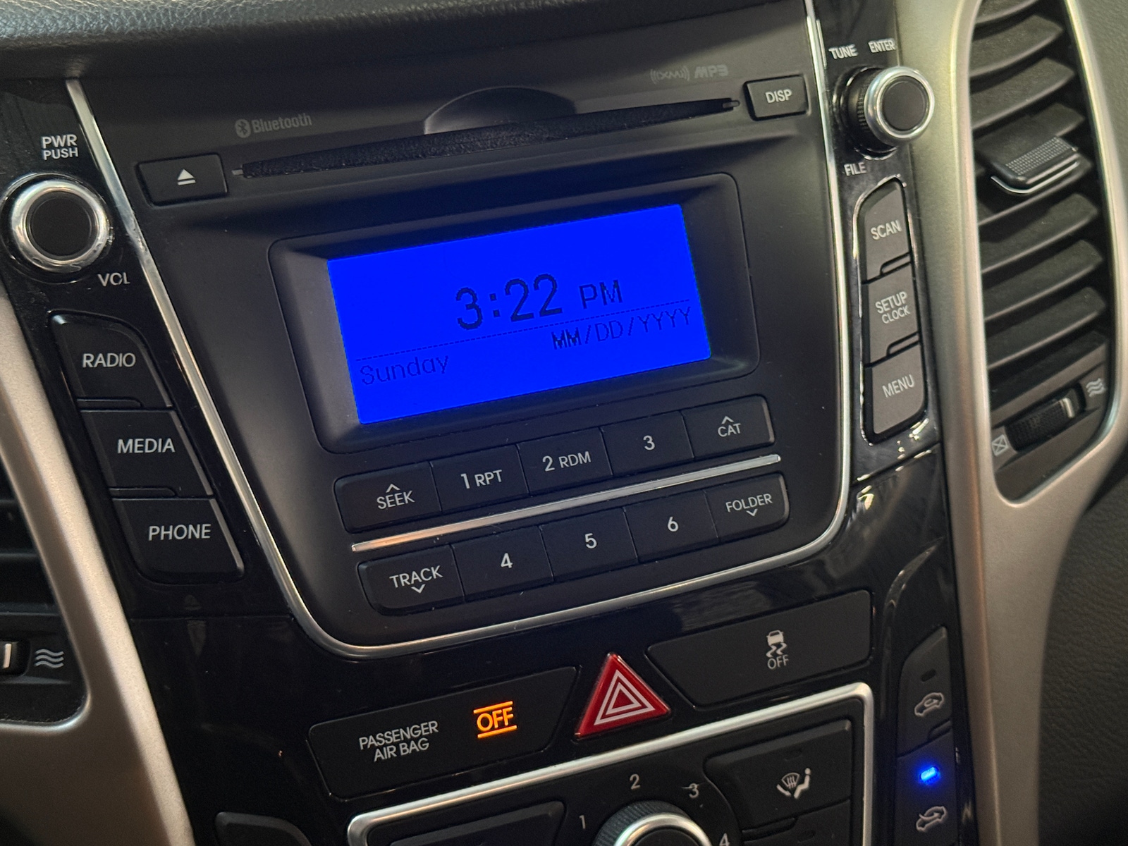 Thumbnail: 2017 Hyundai Elantra - 4