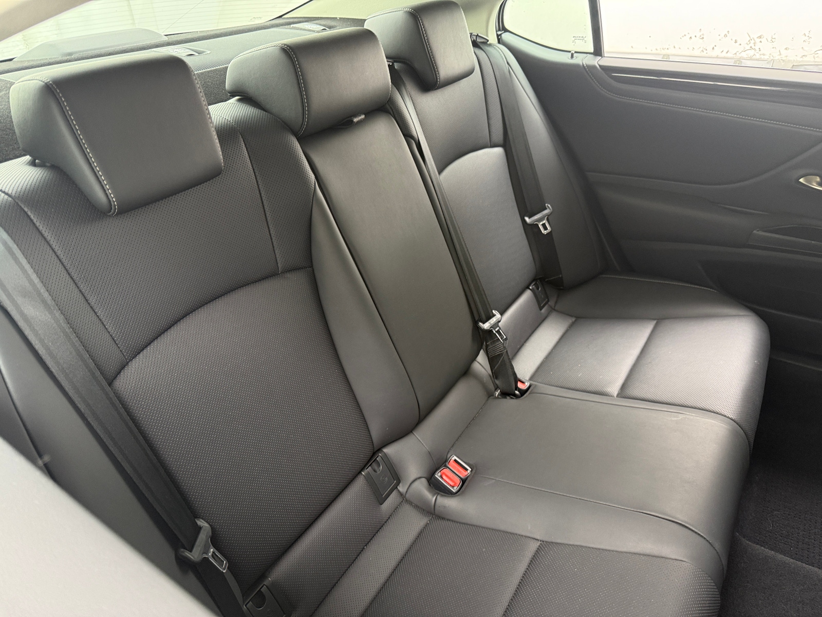 Thumbnail: 2020 Lexus ES - 5