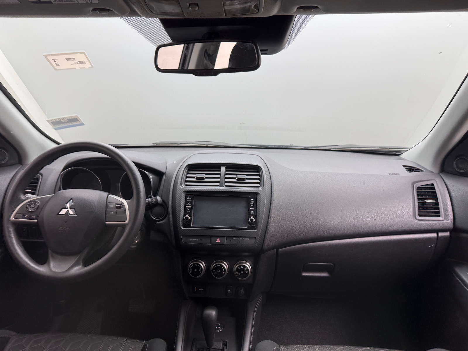 Thumbnail: 2024 Mitsubishi Outlander Sport - 3