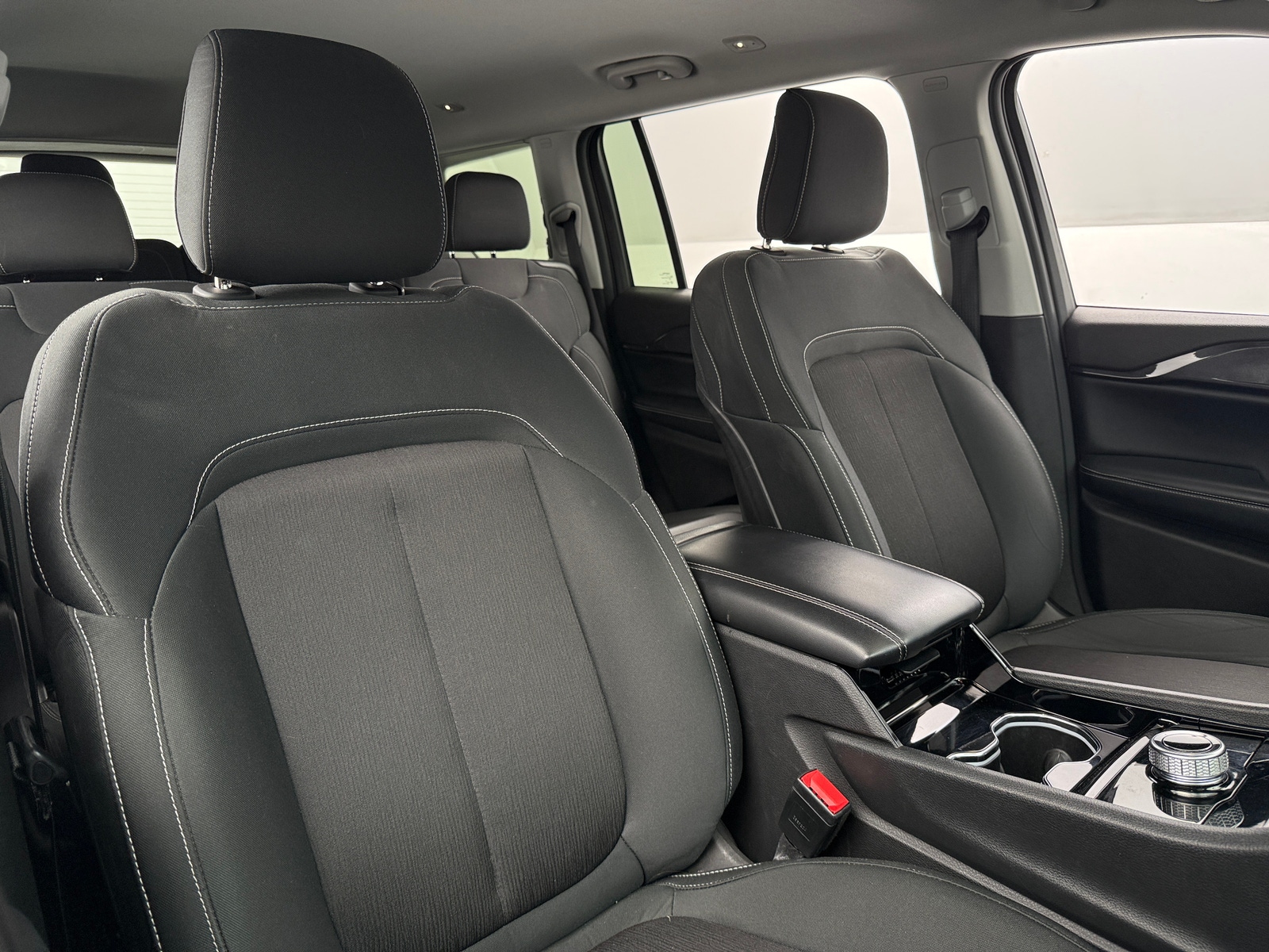 Thumbnail: 2022 Jeep Grand Cherokee L - 2