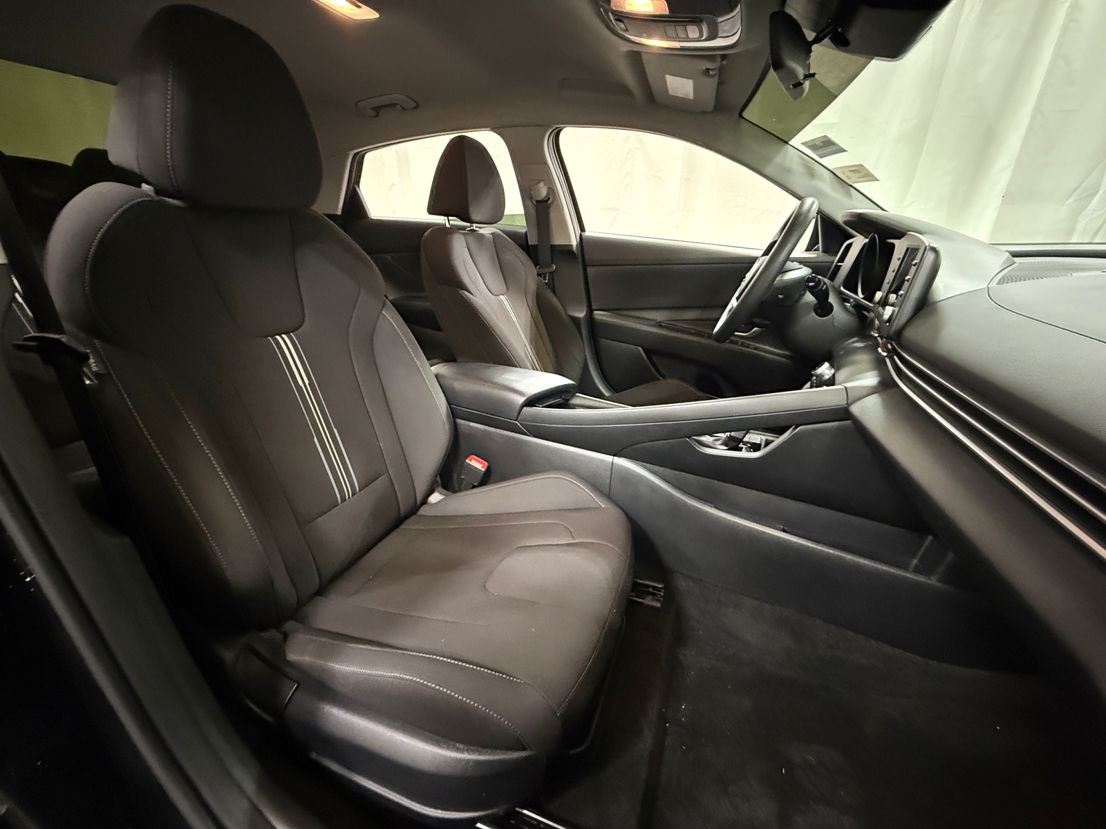 Thumbnail: 2023 Hyundai Elantra - 2