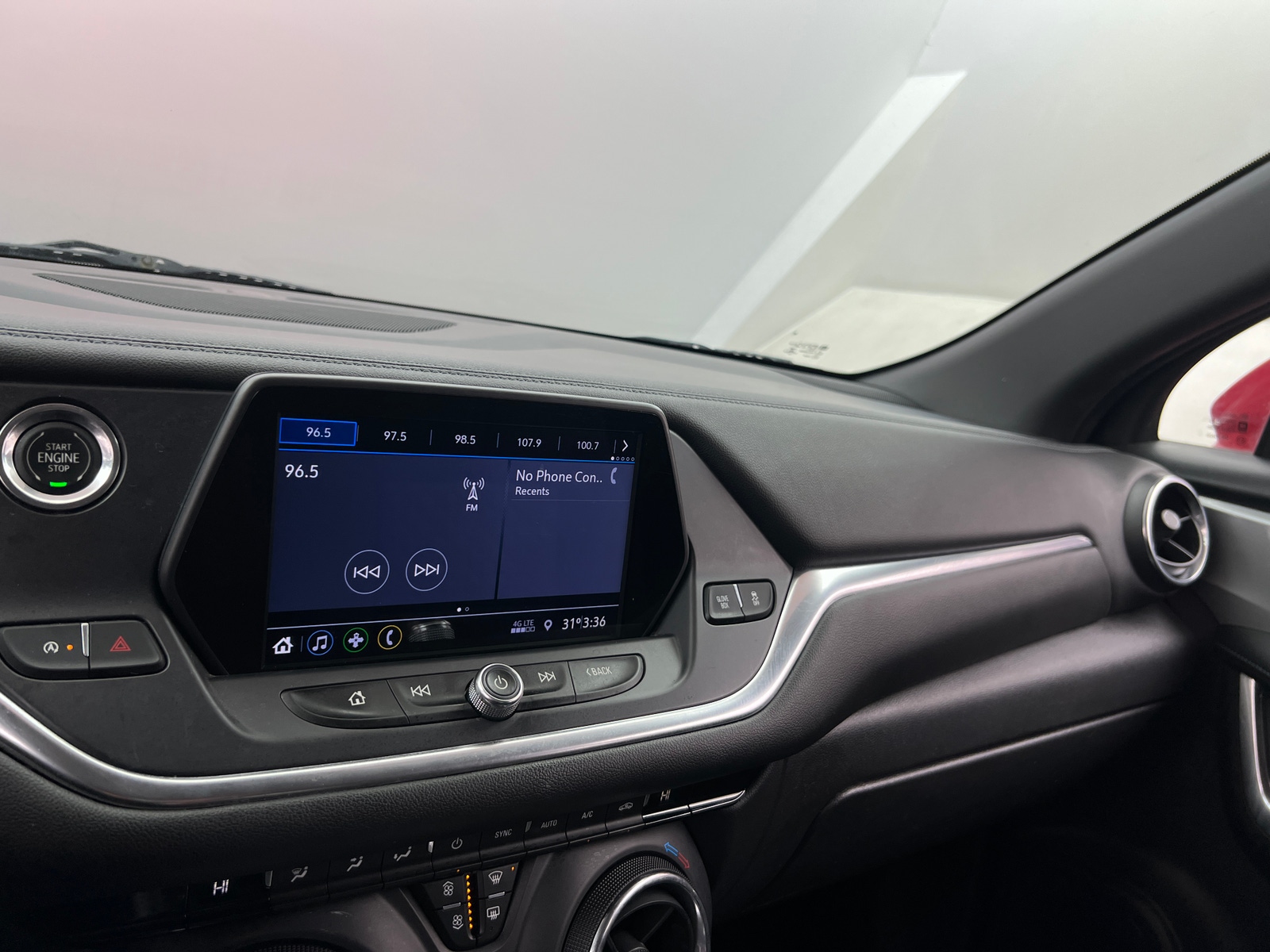 Thumbnail: 2020 Chevrolet Blazer - 4