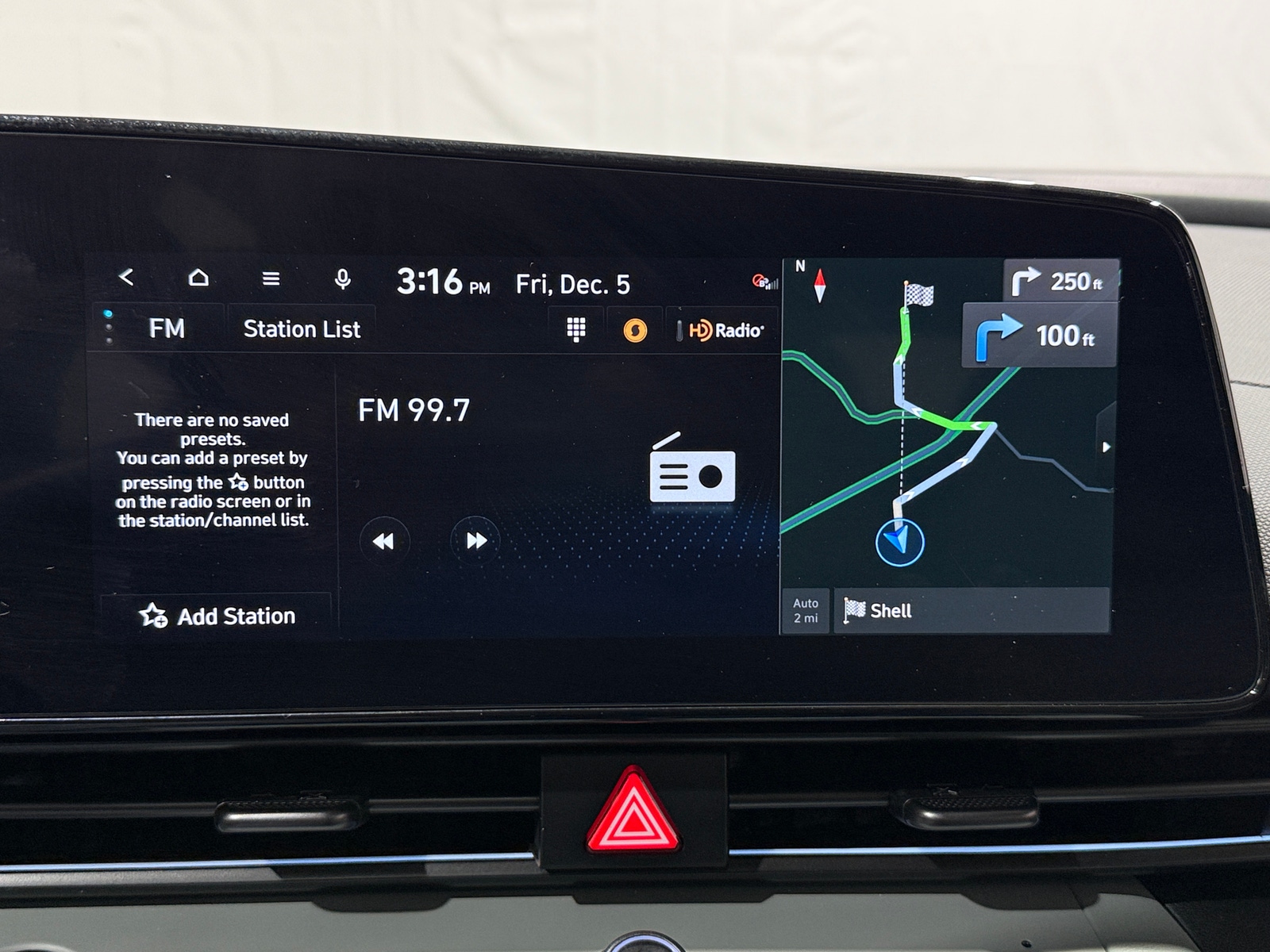 Thumbnail: 2024 Hyundai Elantra - 3