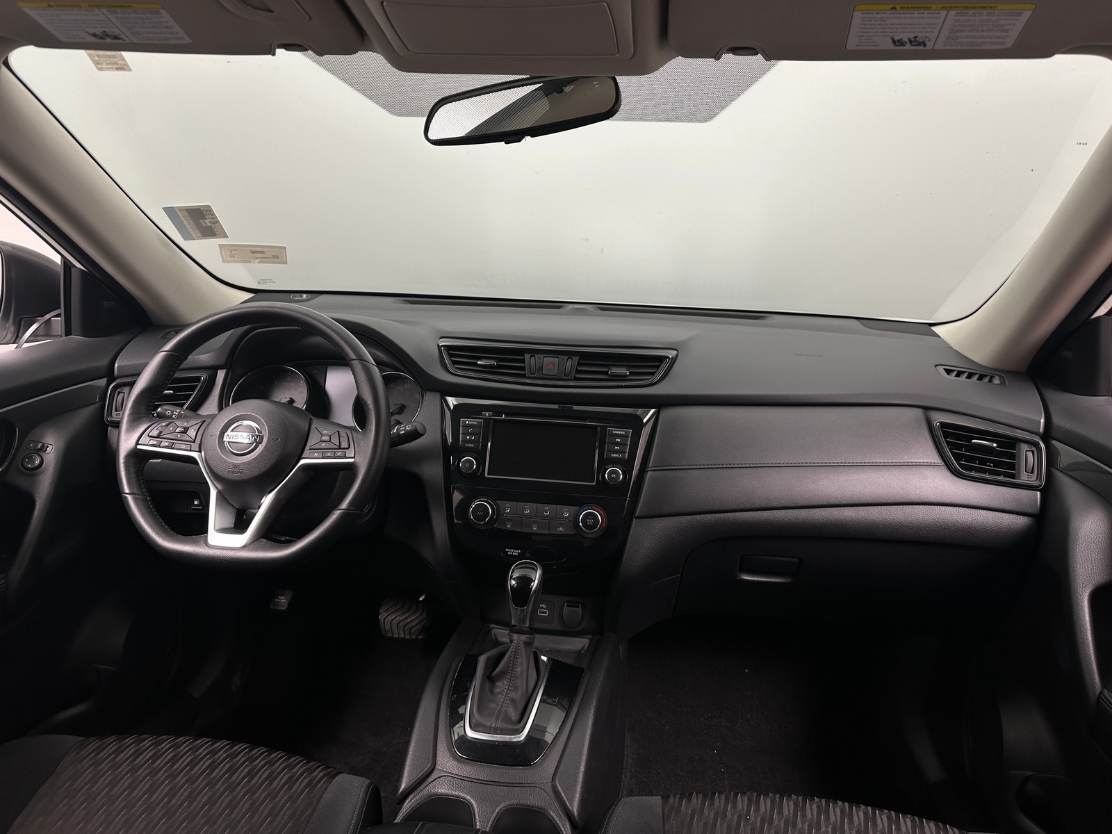 Thumbnail: 2018 Nissan Rogue - 3