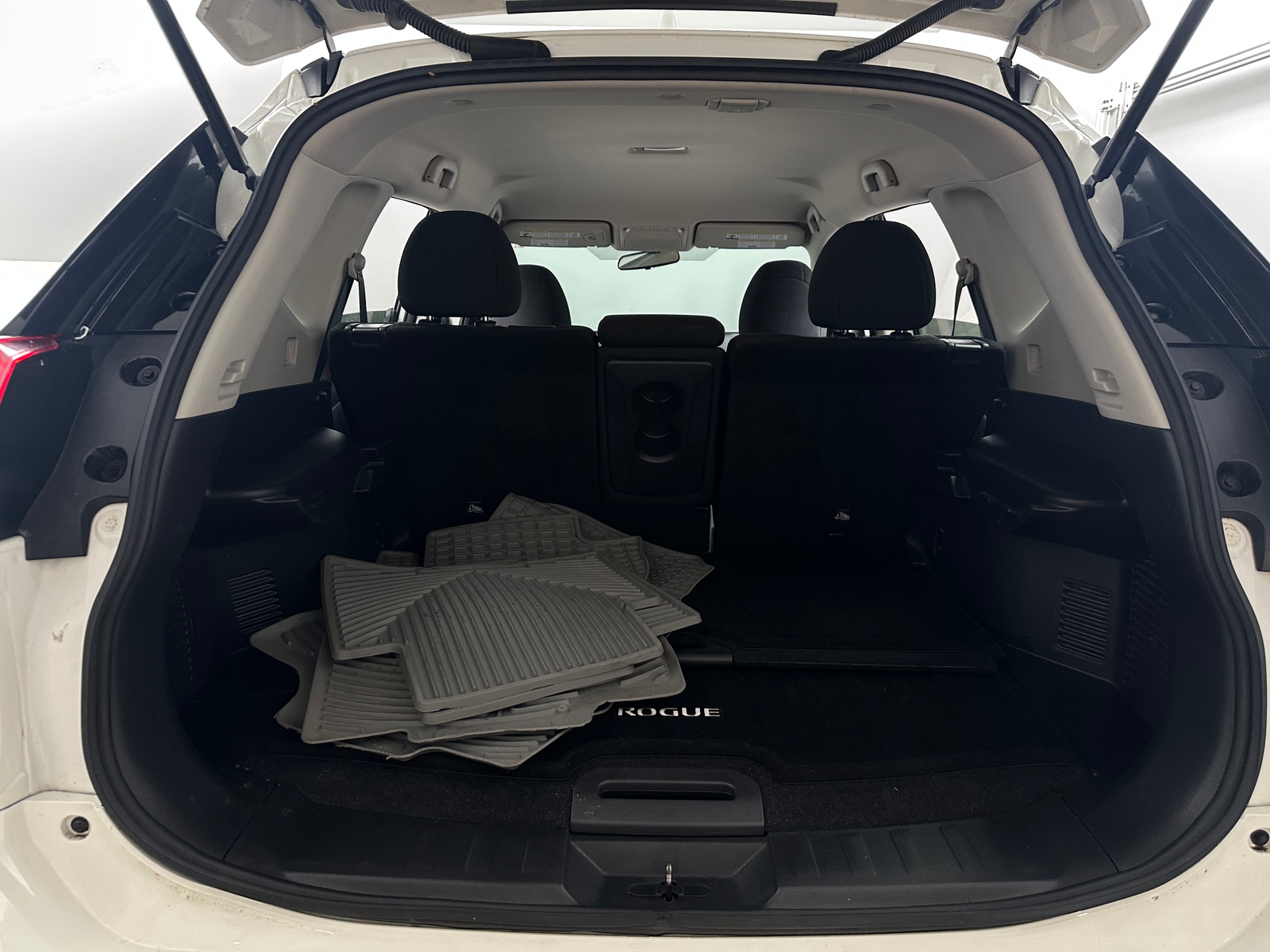 Thumbnail: 2018 Nissan Rogue - 7