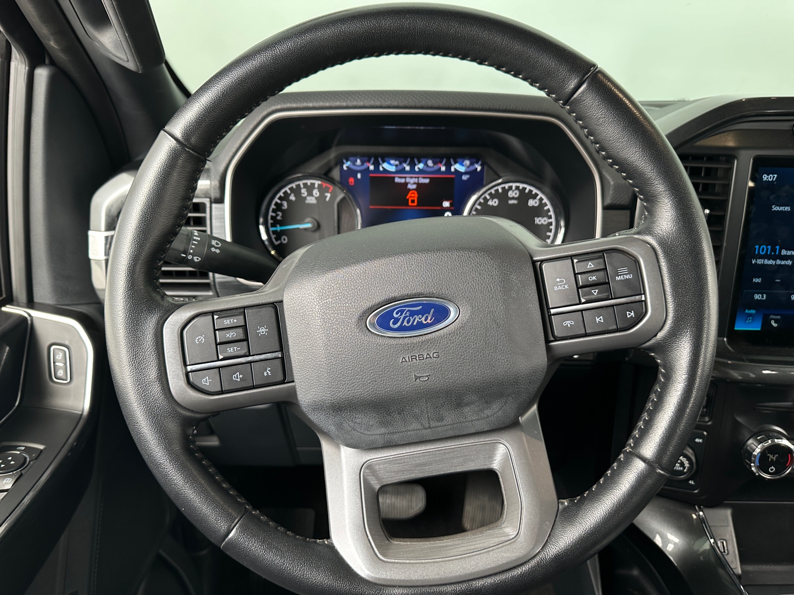 Thumbnail: 2021 Ford Econoline - 5