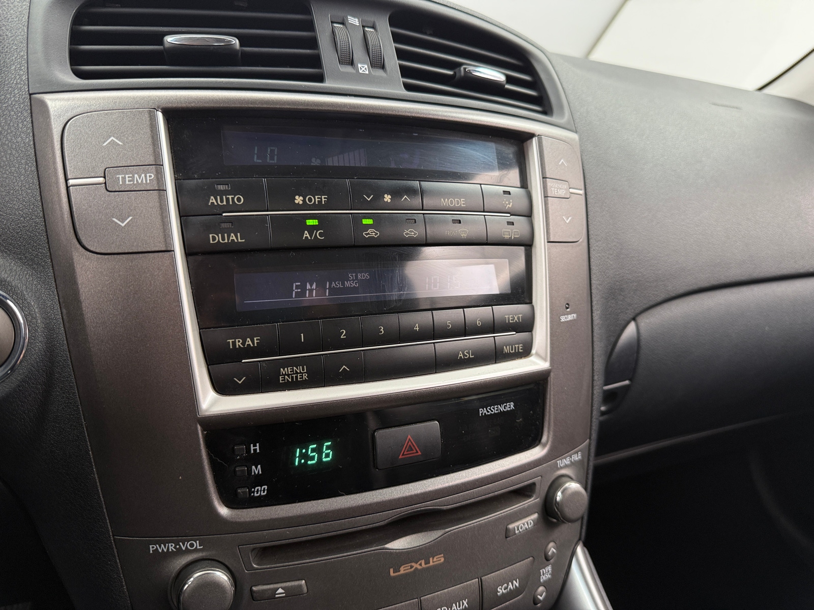 Thumbnail: 2010 Lexus IS - 3