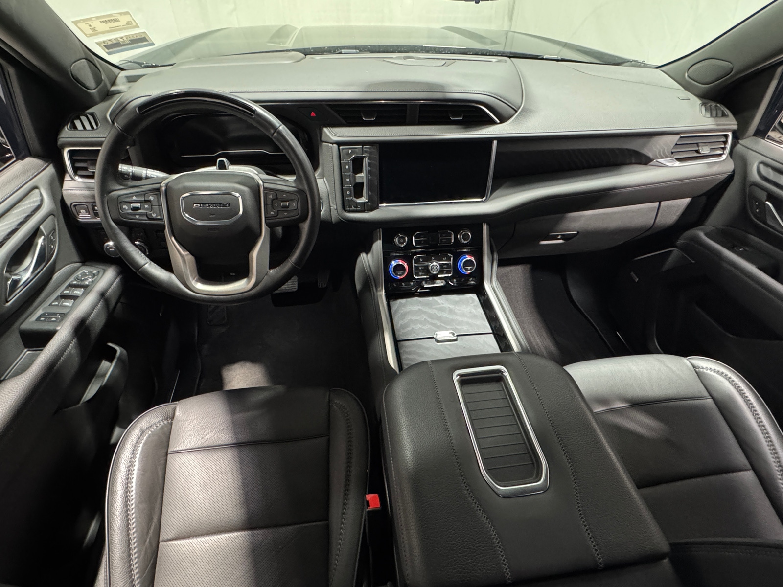 Thumbnail: 2023 GMC Yukon - 2