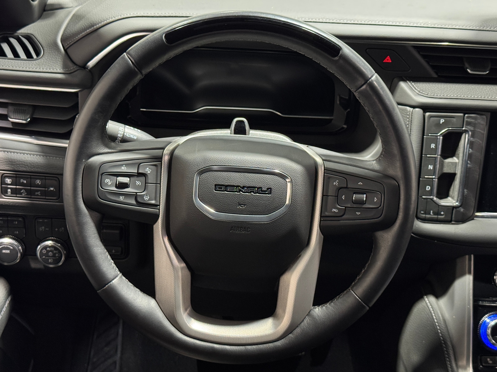 Thumbnail: 2023 GMC Yukon - 4