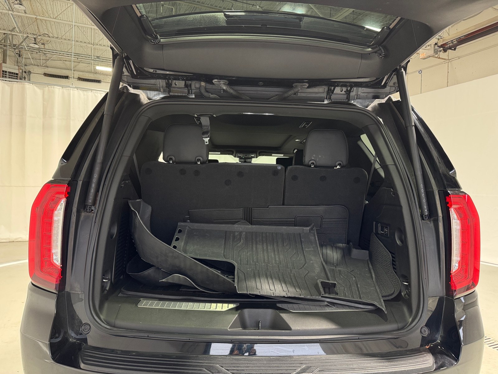 Thumbnail: 2023 GMC Yukon - 6