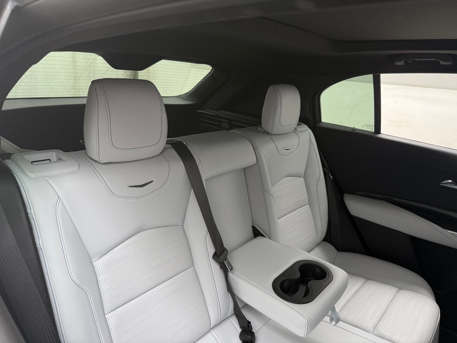 Thumbnail: 2024 Cadillac XT4 - 5