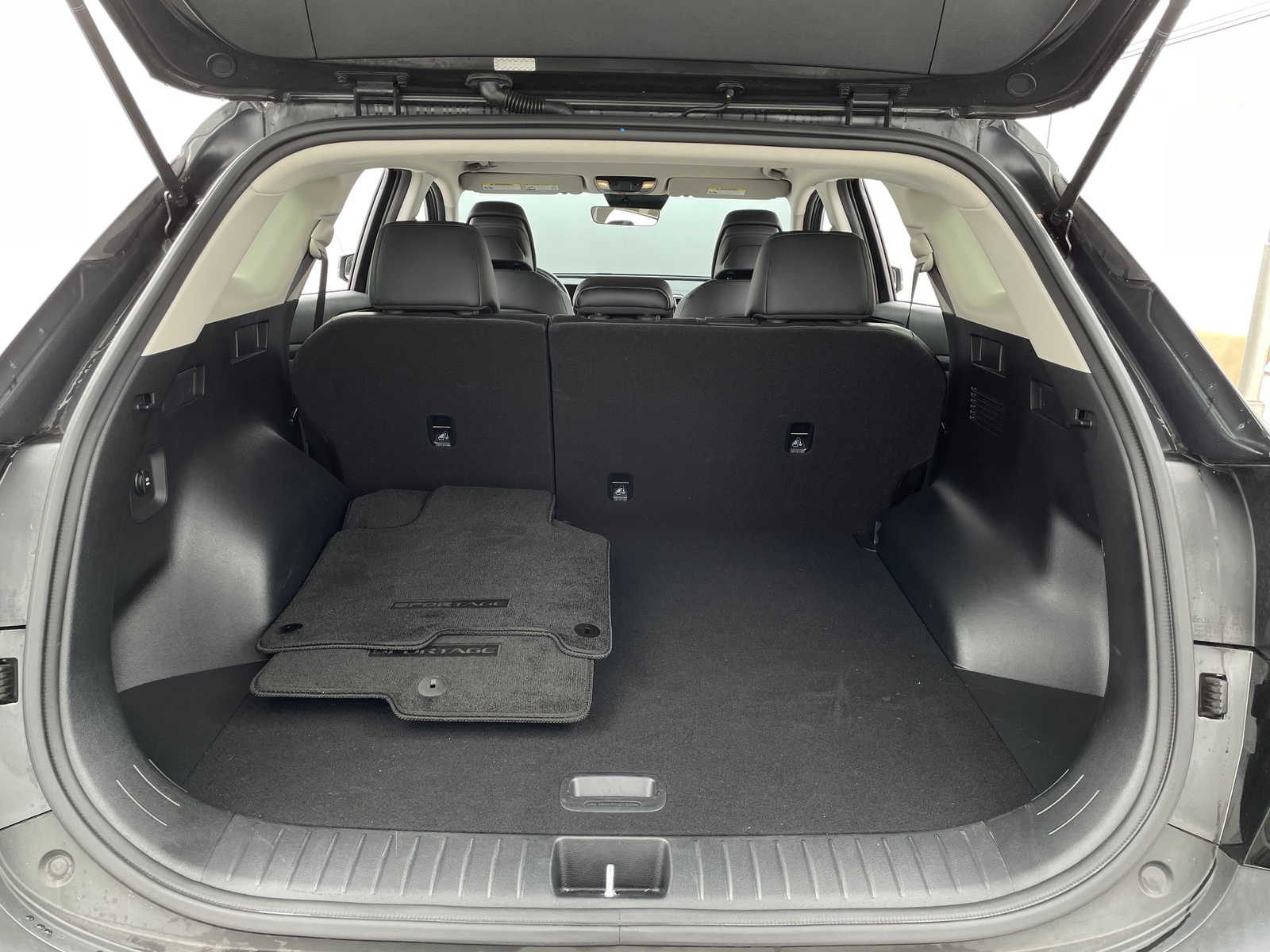 Thumbnail: 2023 Kia Sportage - 6