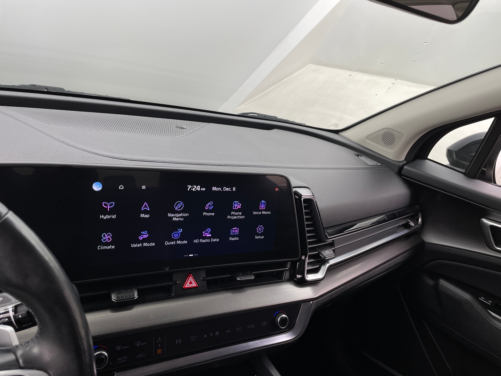 Thumbnail: 2023 Kia Sportage - 3