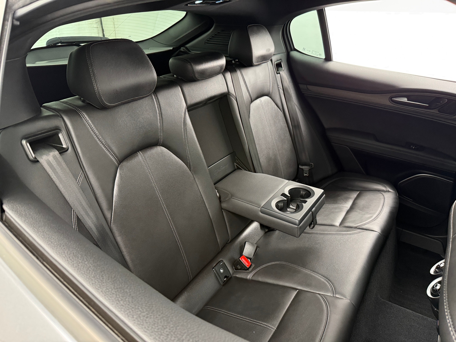 Thumbnail: 2022 Alfa Romeo Stelvio - 5