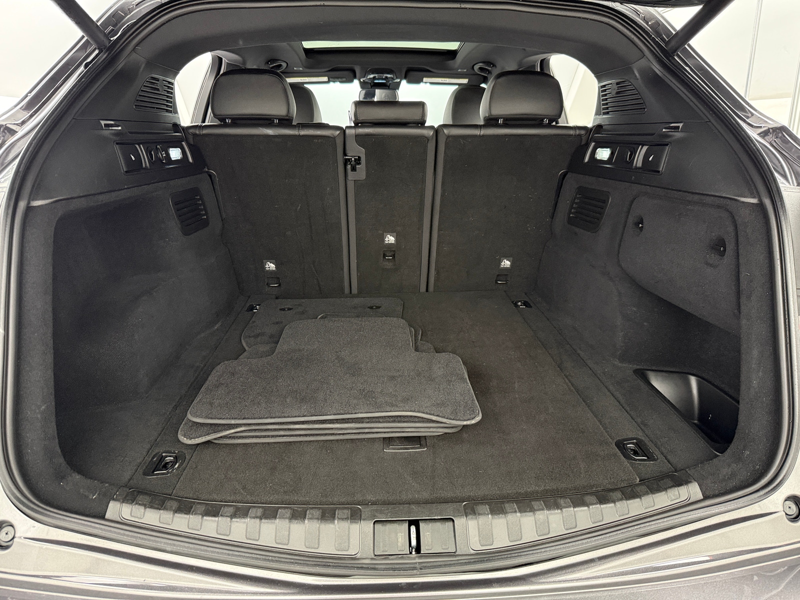 Thumbnail: 2022 Alfa Romeo Stelvio - 6