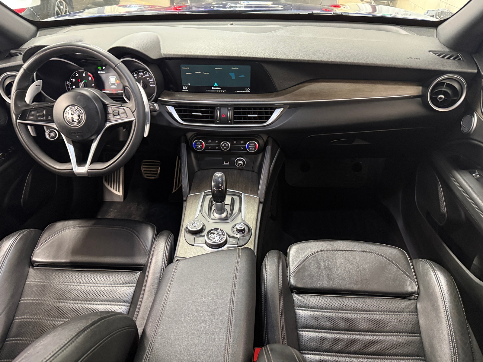 Thumbnail: 2018 Alfa Romeo Stelvio - 2