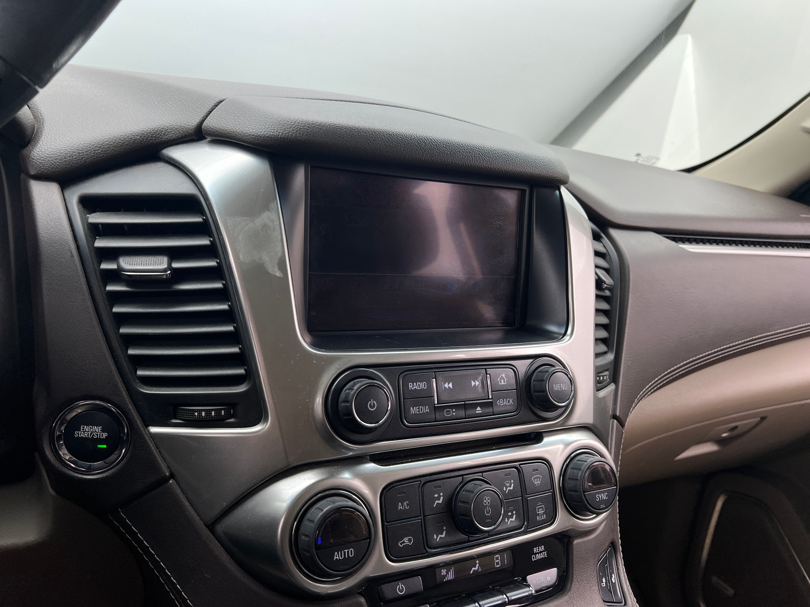 Thumbnail: 2017 Chevrolet Tahoe - 3