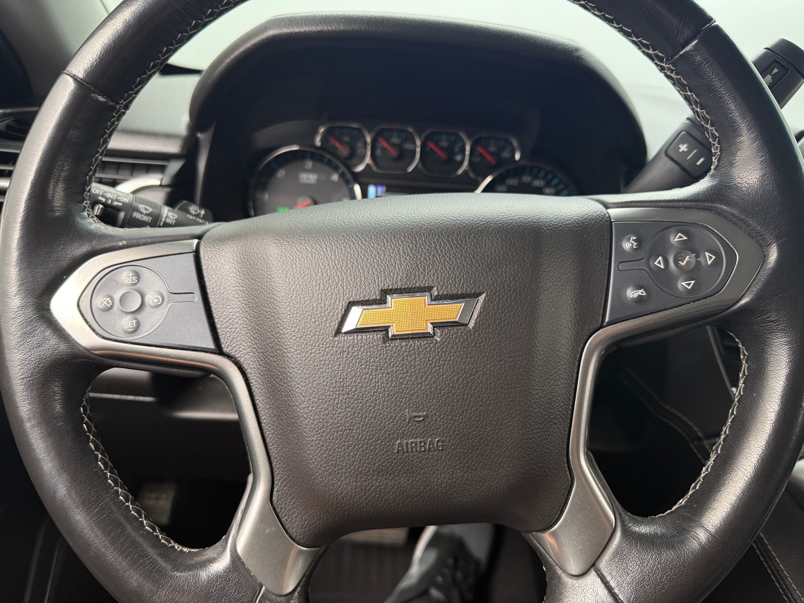 Thumbnail: 2019 Chevrolet Tahoe - 5