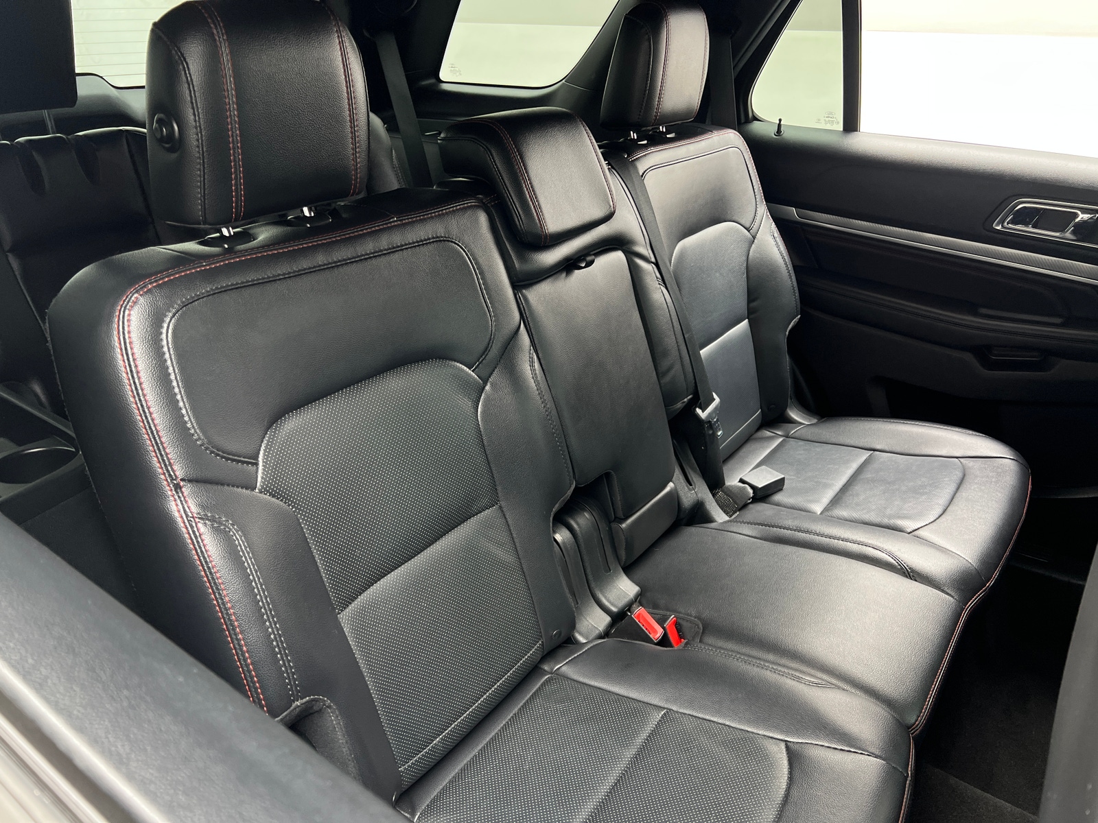 Thumbnail: 2019 Ford Explorer - 5