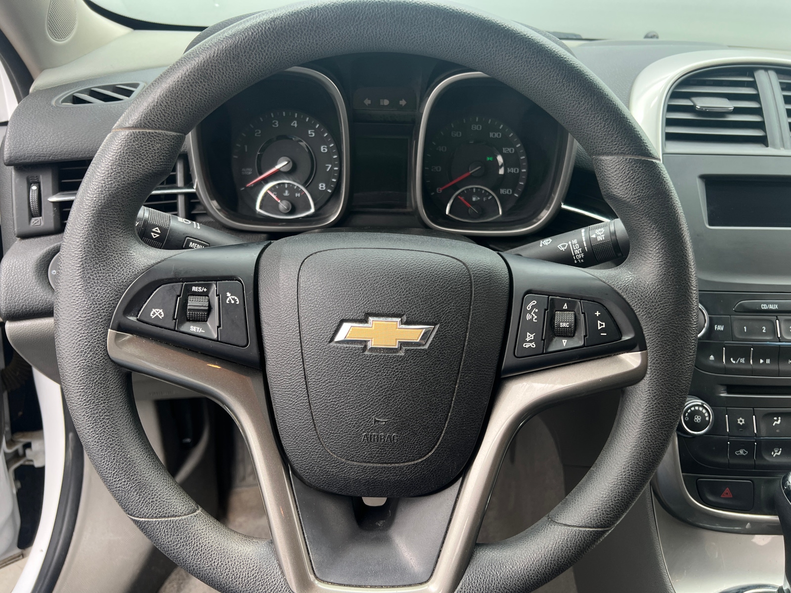 Thumbnail: 2016 Chevrolet Malibu - 5