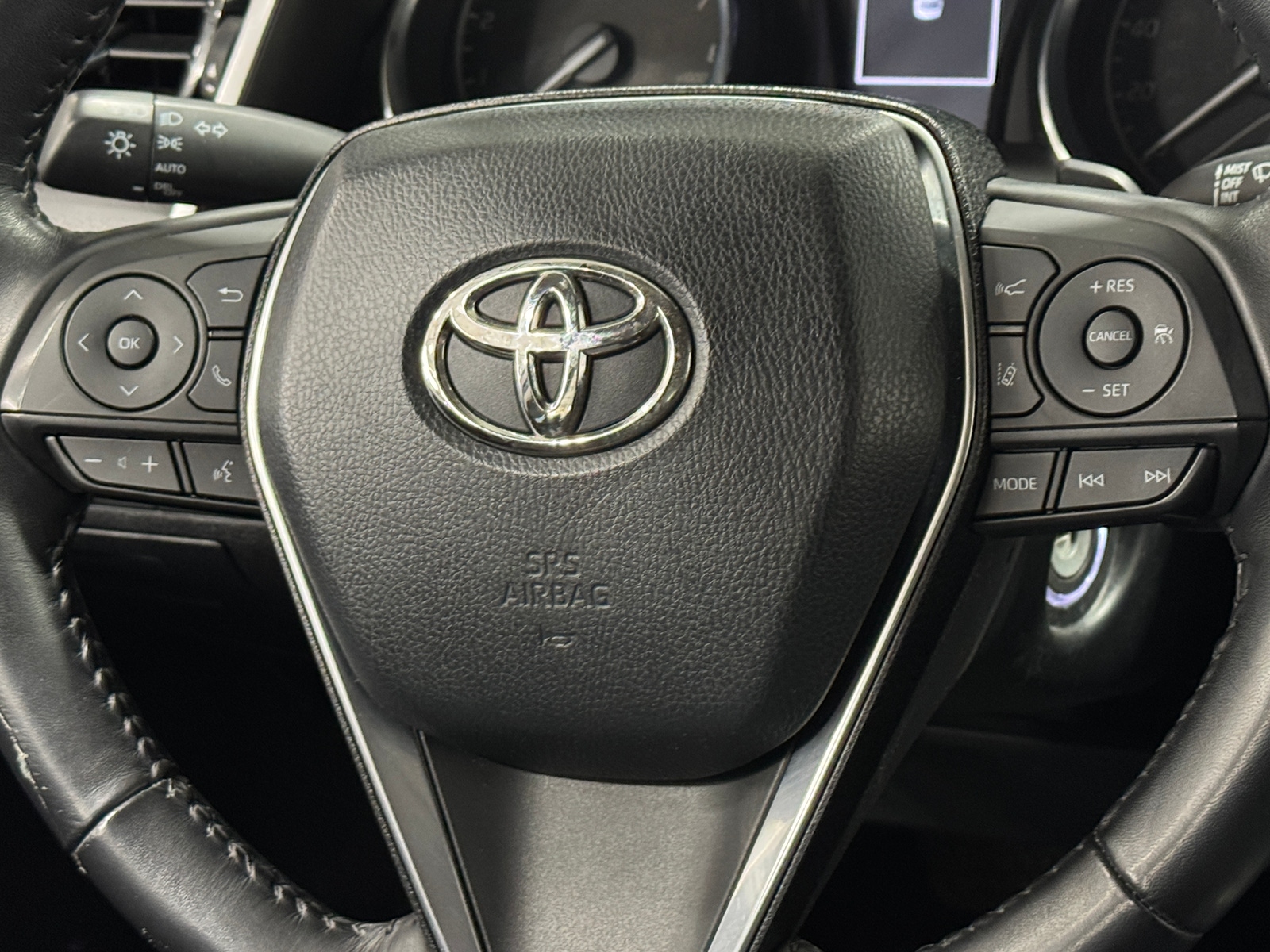 Thumbnail: 2020 Toyota Camry - 4