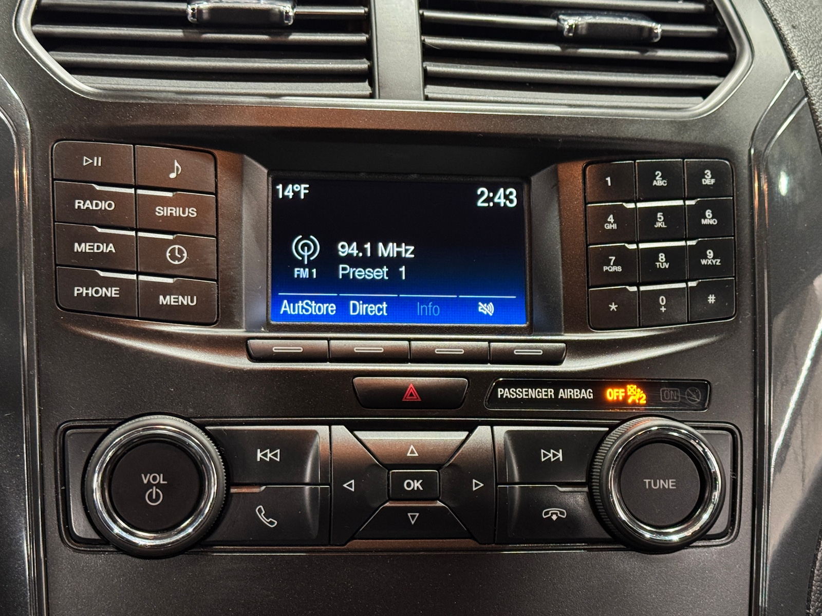 Thumbnail: 2018 Ford Explorer - 4