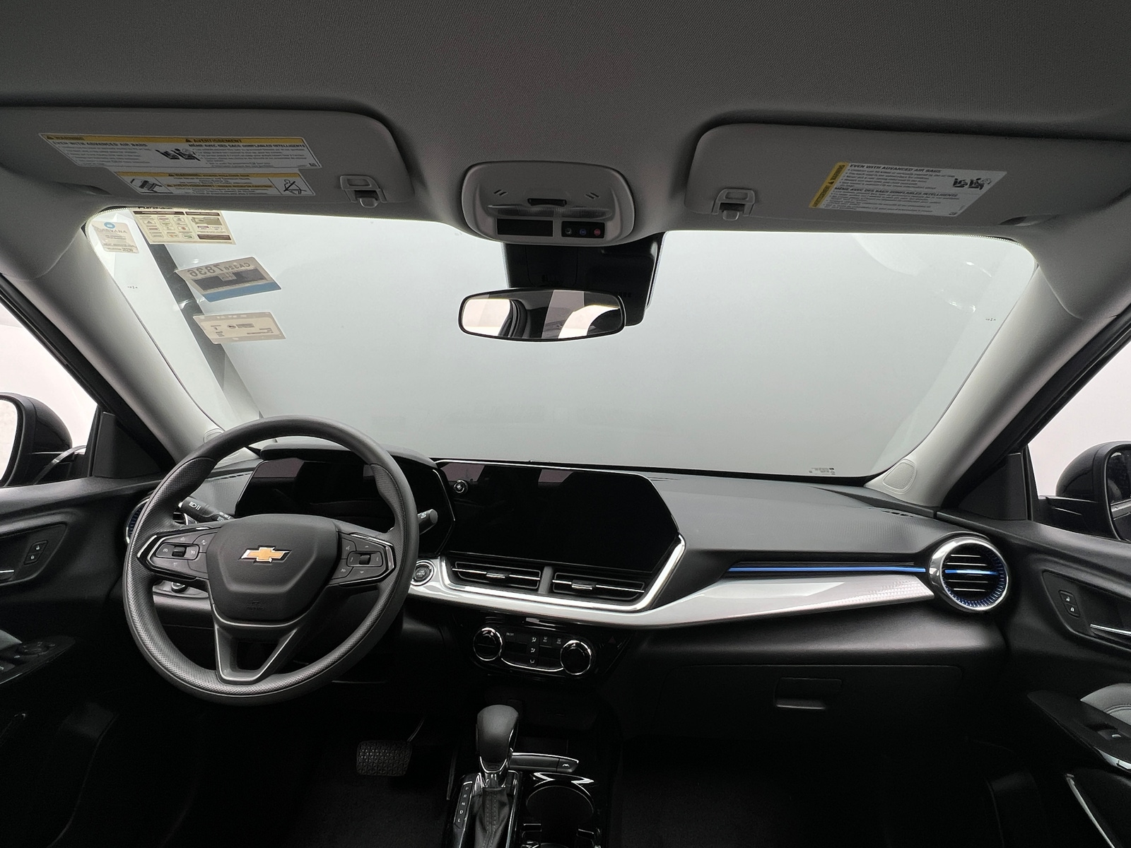 Thumbnail: 2025 Chevrolet Trax - 3