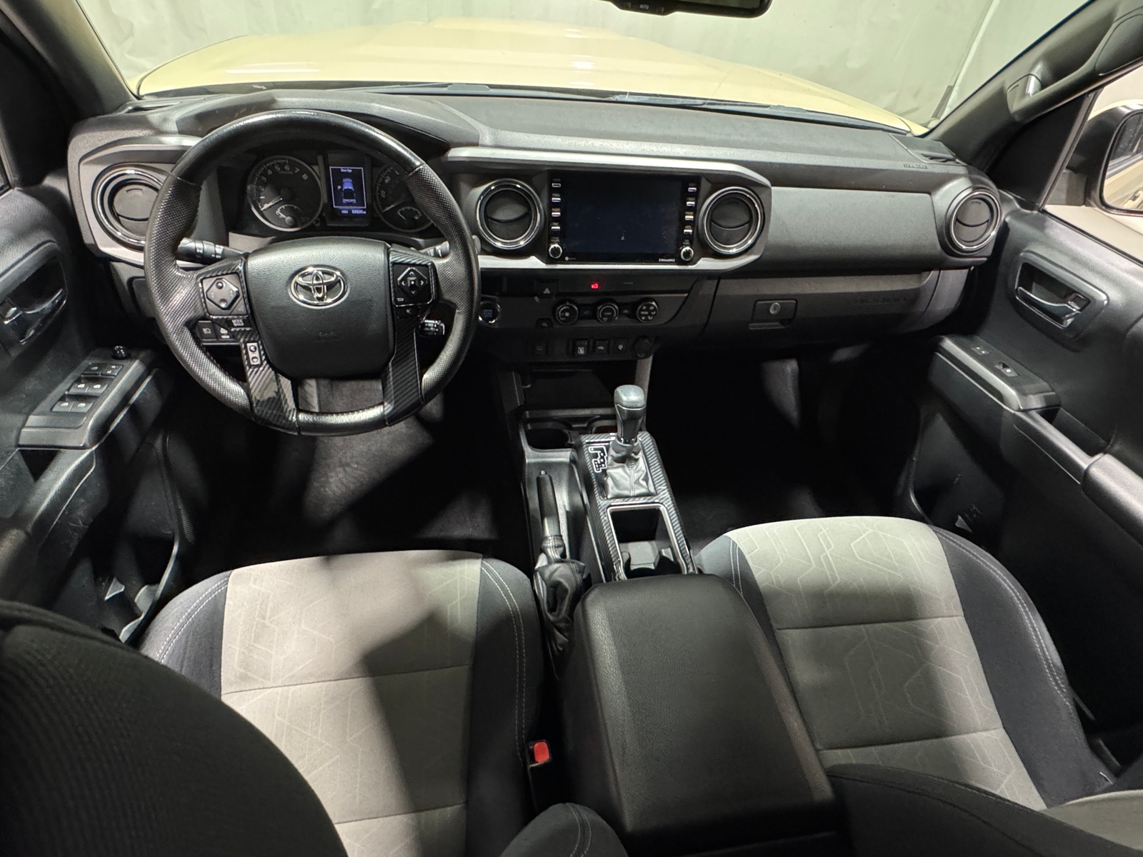 Thumbnail: 2020 Toyota Tacoma - 3