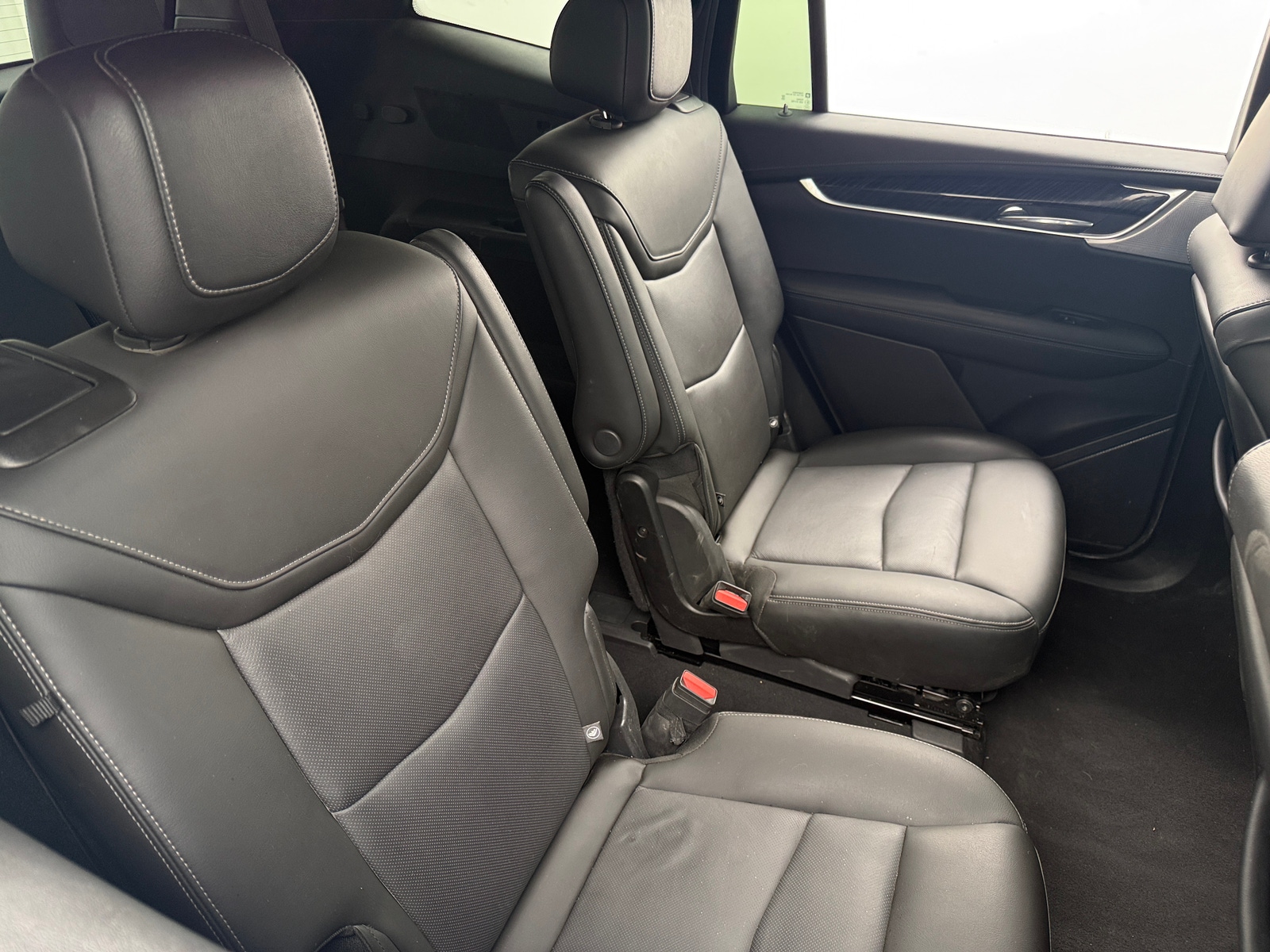 Thumbnail: 2024 Cadillac XT6 - 5