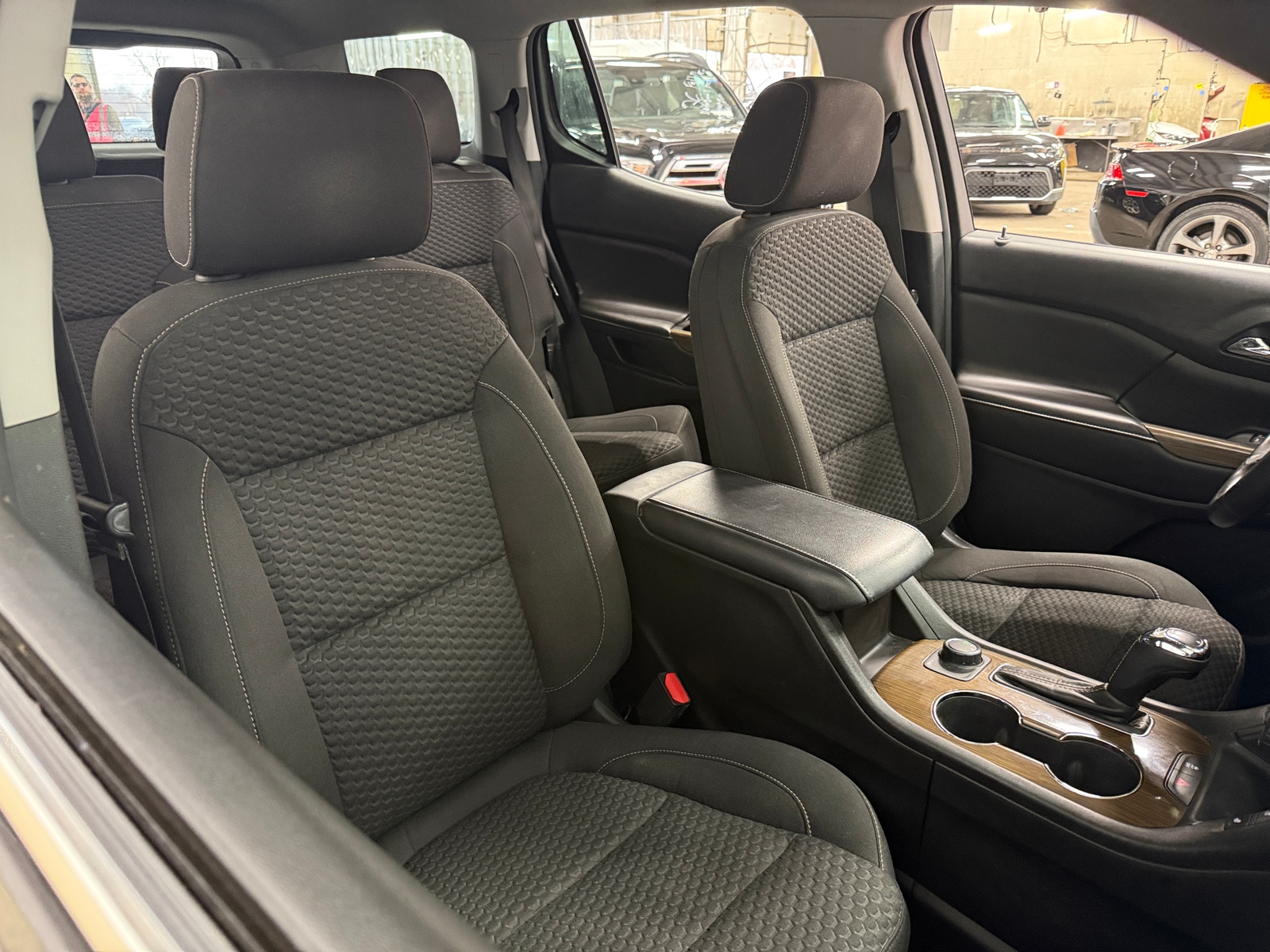 Thumbnail: 2017 GMC Acadia - 2