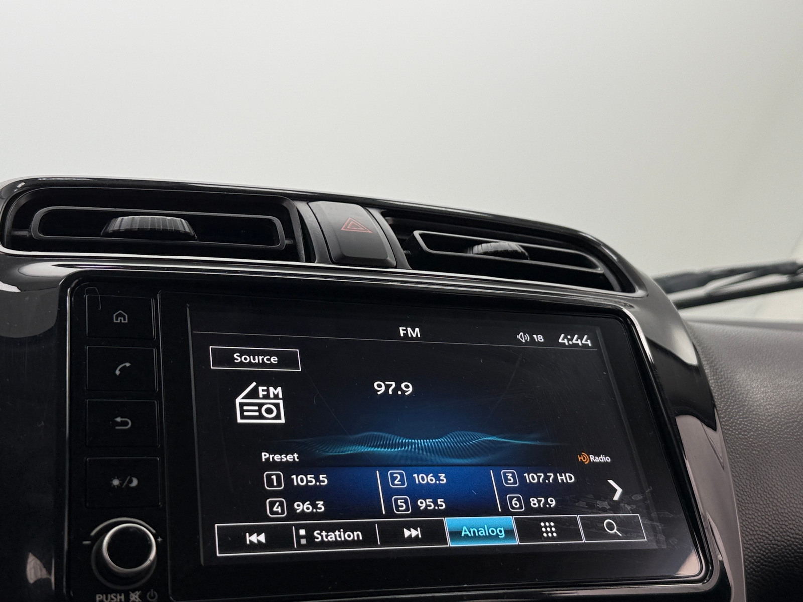 Thumbnail: 2024 Mitsubishi Mirage - 4