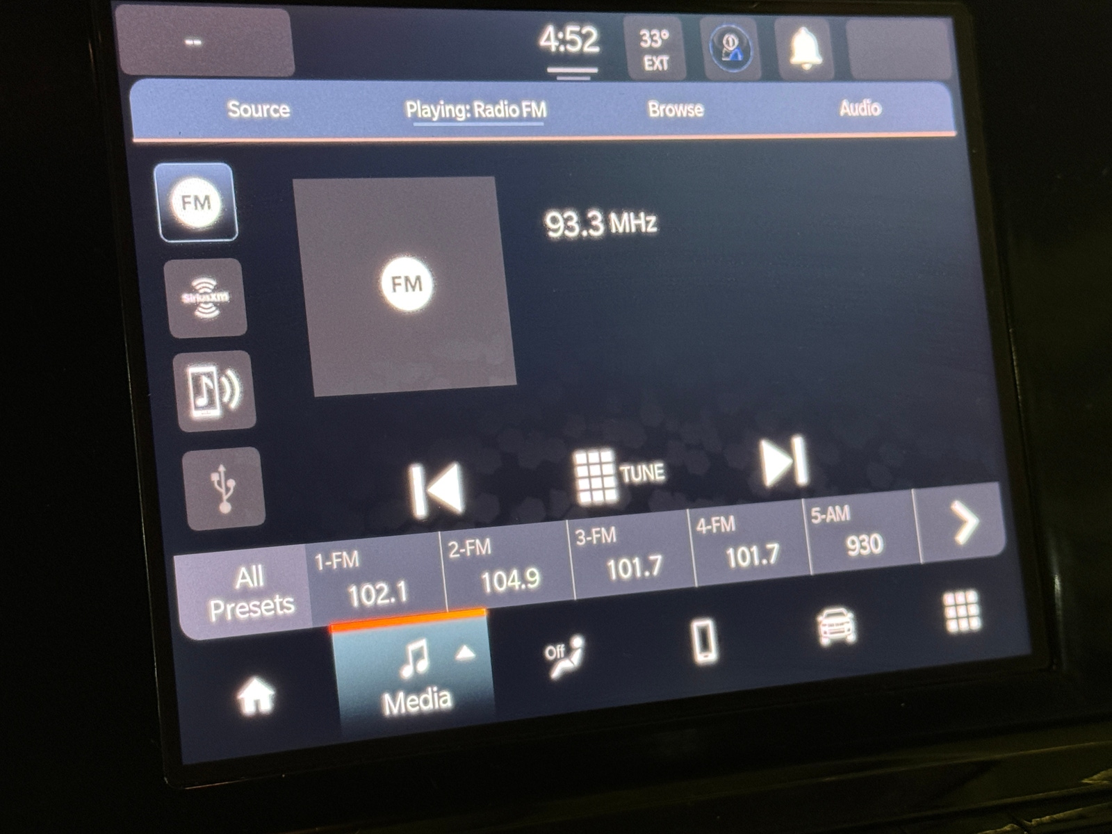 Thumbnail: 2022 Jeep Compass - 4