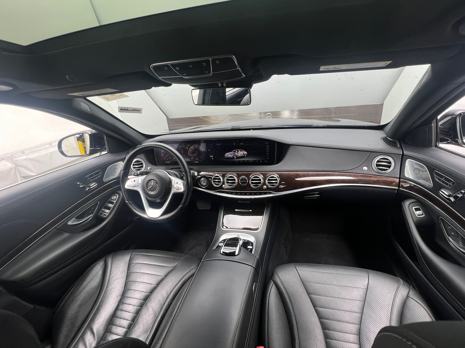 Thumbnail: 2018 Mercedes-Benz S-Class - 2