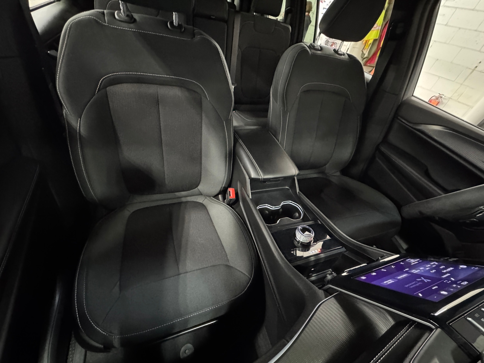 Thumbnail: 2024 Jeep Grand Cherokee L - 2