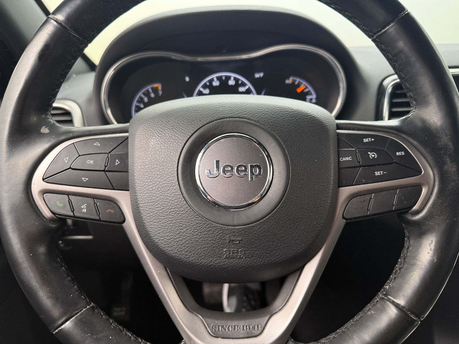 Thumbnail: 2020 Jeep Grand Cherokee - 4