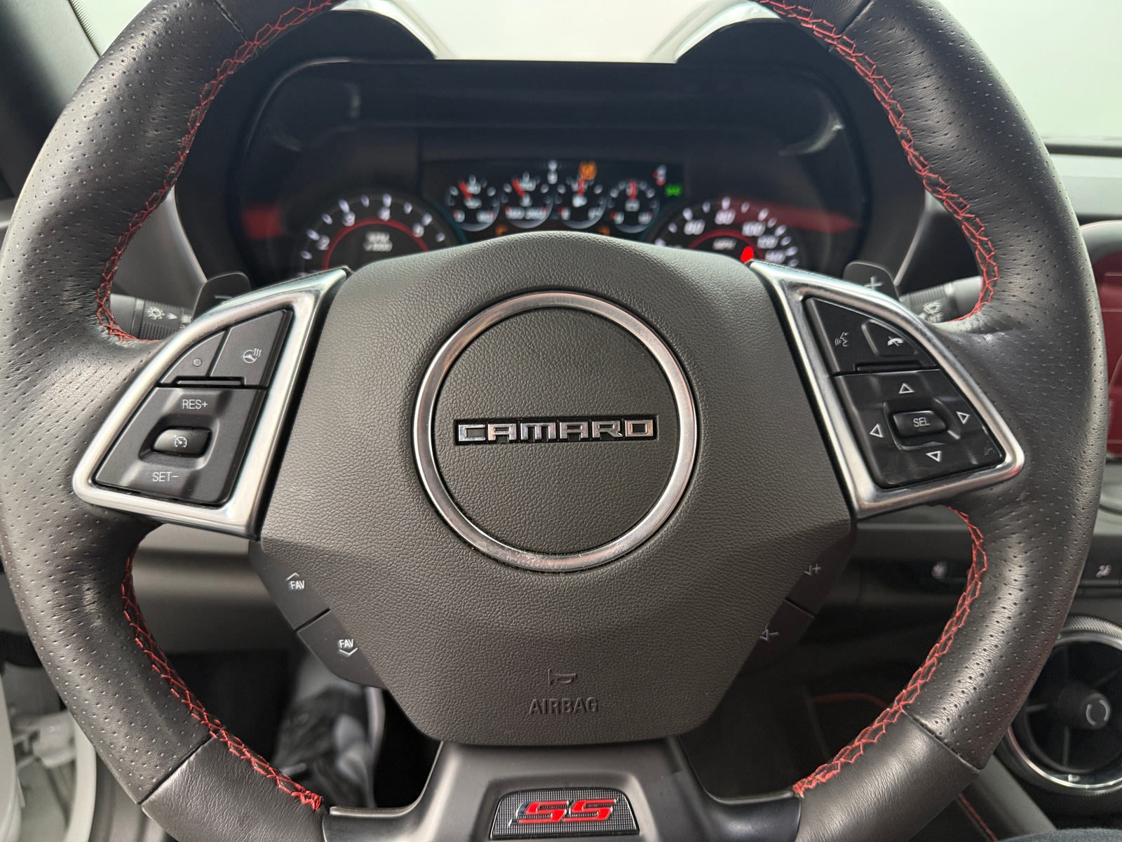 Thumbnail: 2018 Chevrolet Camaro - 4