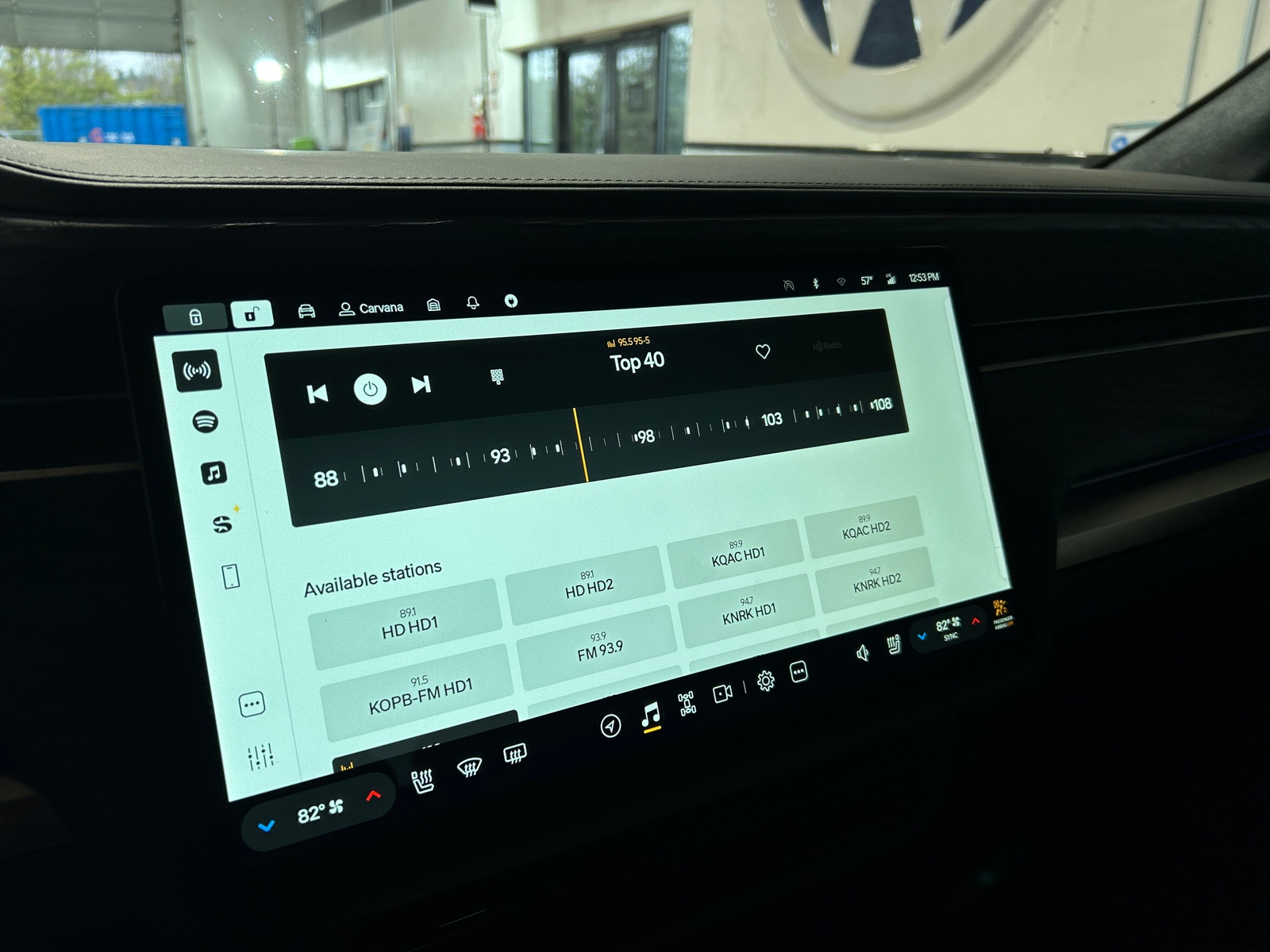 Thumbnail: 2023 Rivian R1T - 3