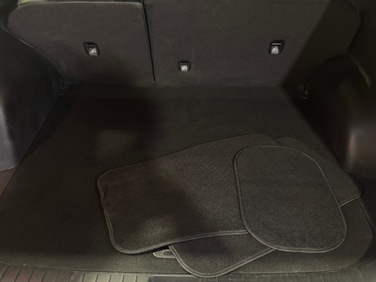 Thumbnail: 2023 Kia Sportage - 6