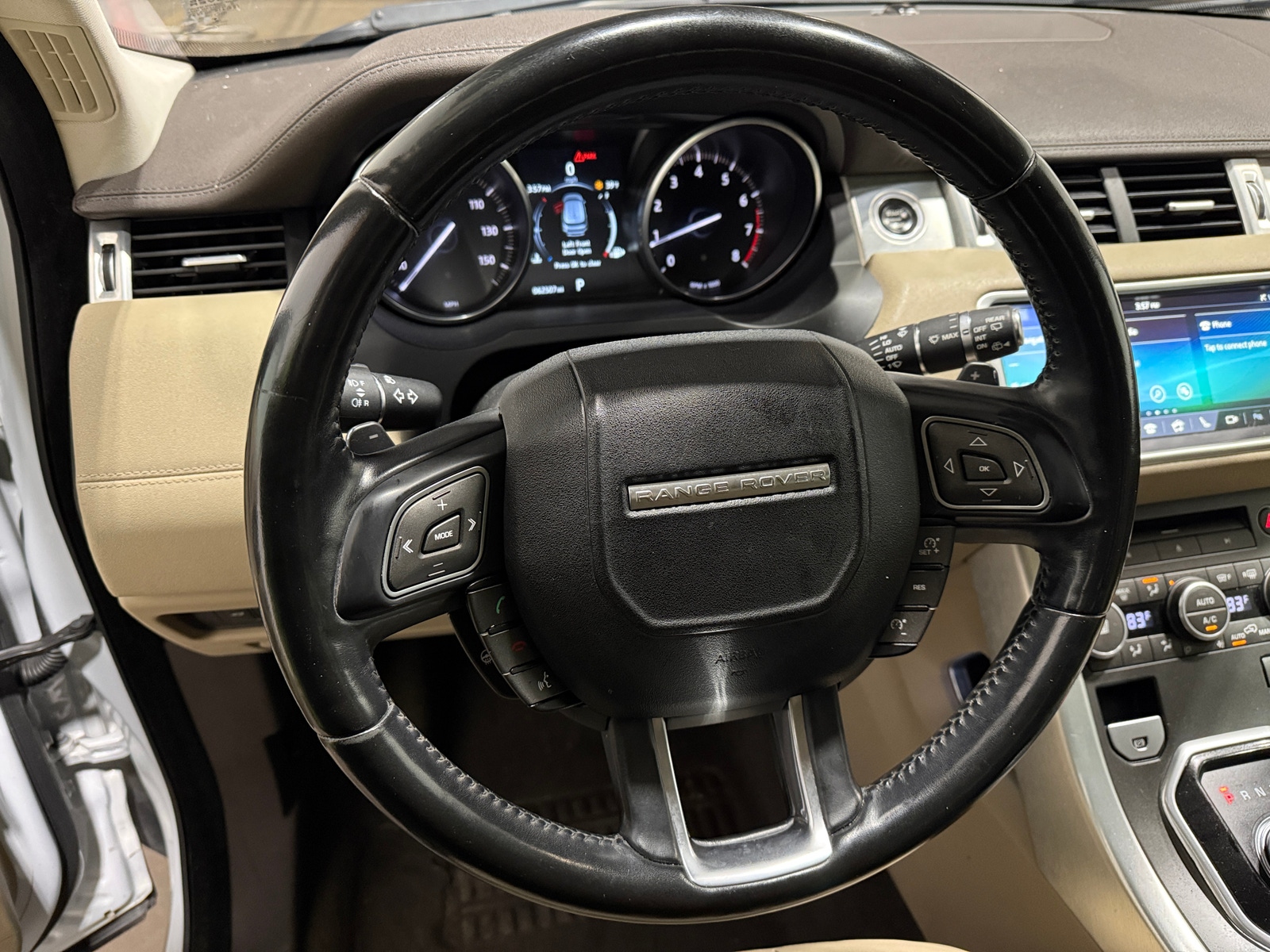 Thumbnail: 2017 Land Rover Range Rover Evoque - 4