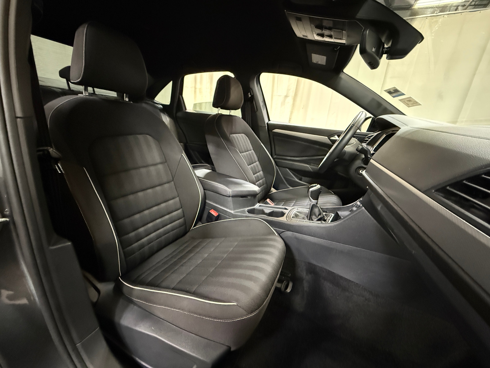 Thumbnail: 2024 Volkswagen Jetta - 2